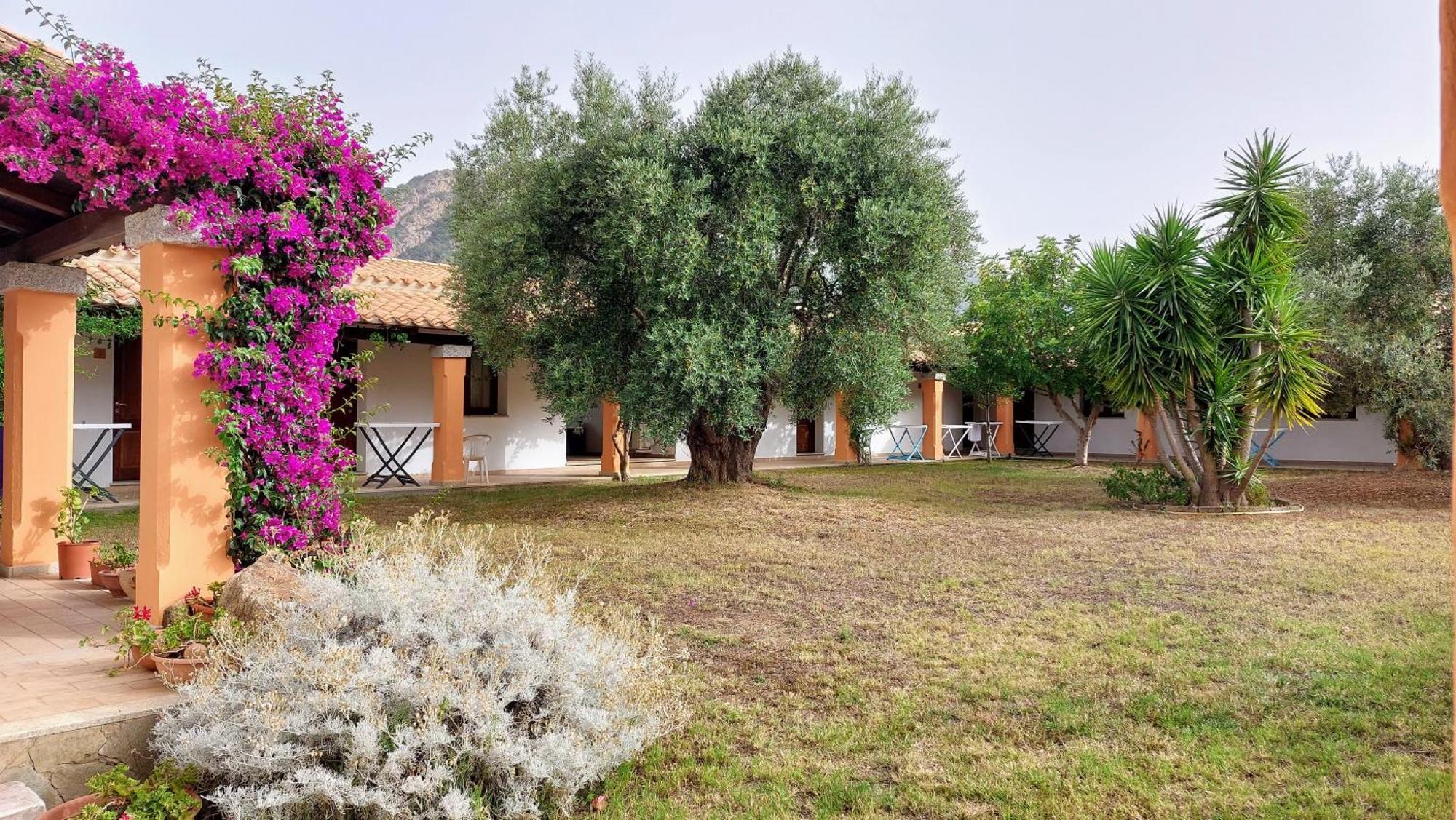 Hotel Cardedu Extérieur photo
