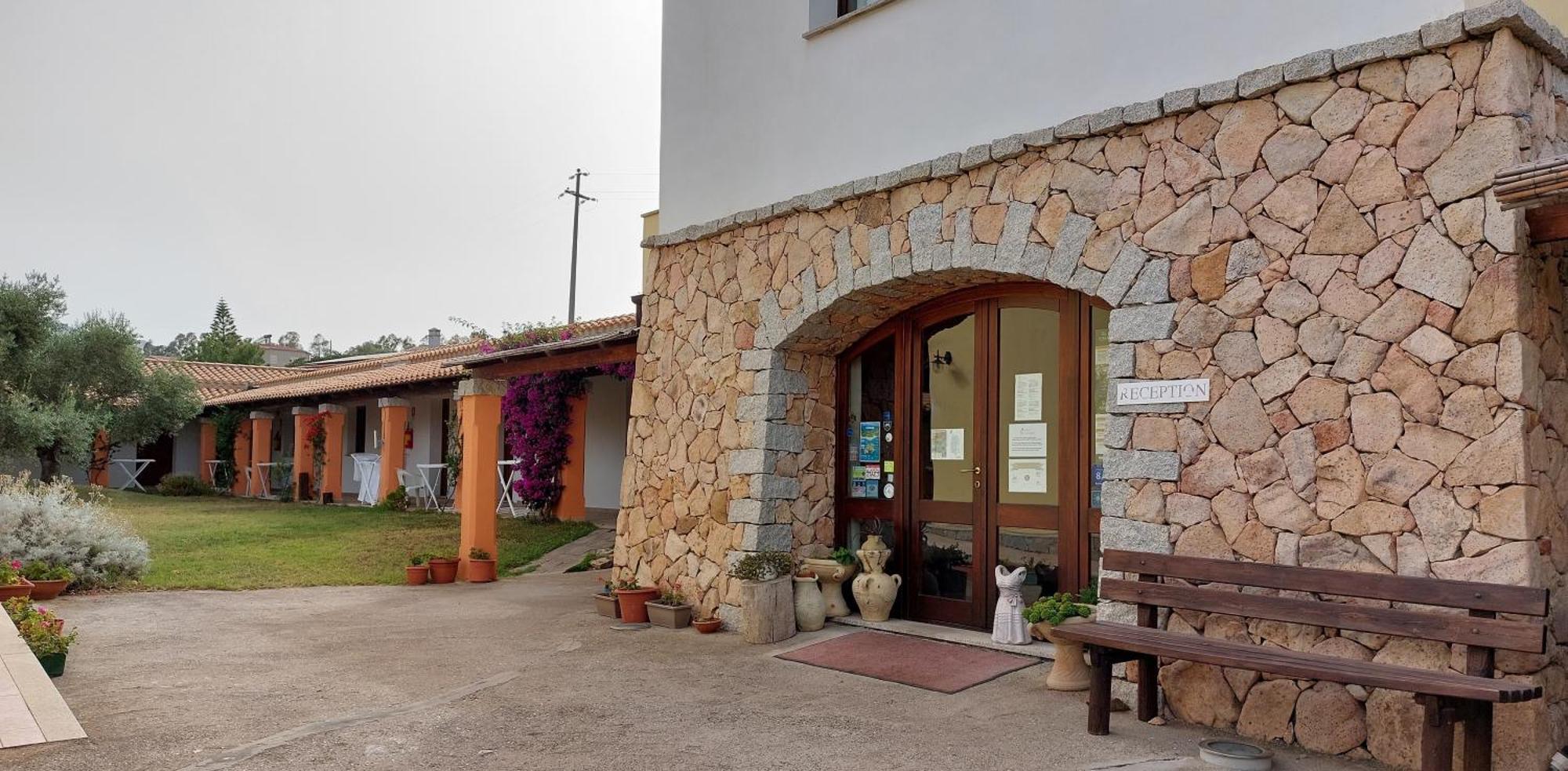 Hotel Cardedu Extérieur photo